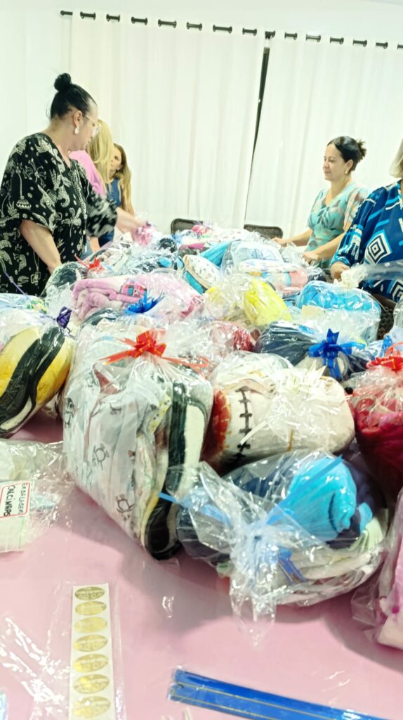 Mulheres realizam o Bazar da Pechincha no dia 18 de abril Mulheres realizam o Bazar da Pechincha no dia 18 de abril