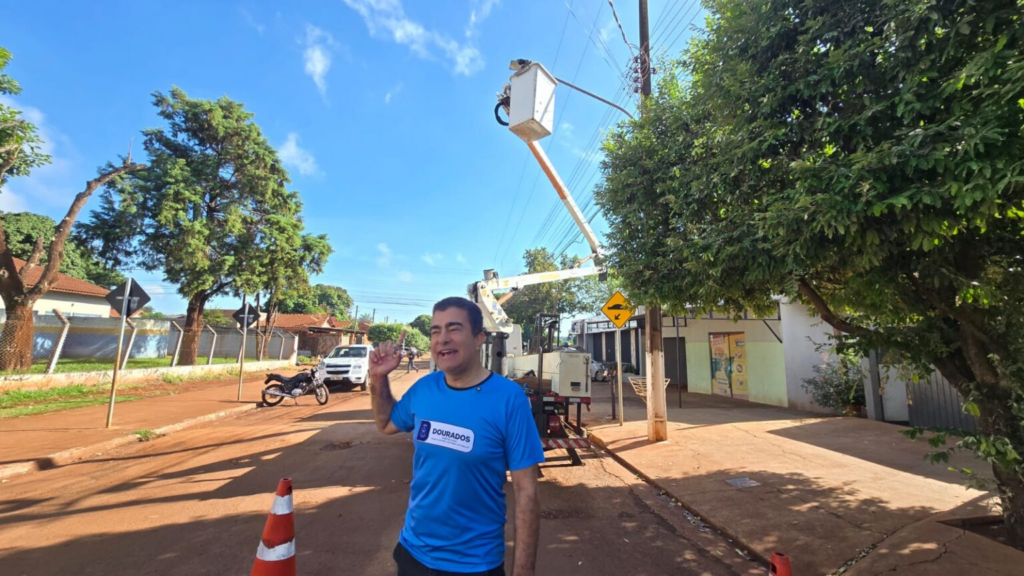 Prefeitura avança com LED e chega aos bairros Canaã I e Santa Maria em Dourados
