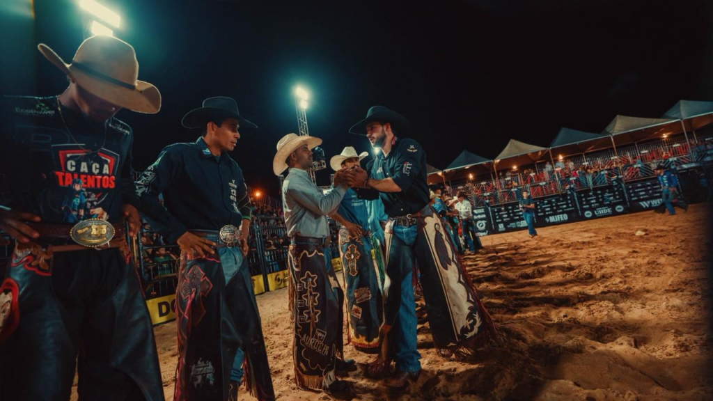41ª Festa do Peão de Boiadeiro na Expoagro abre com grande público