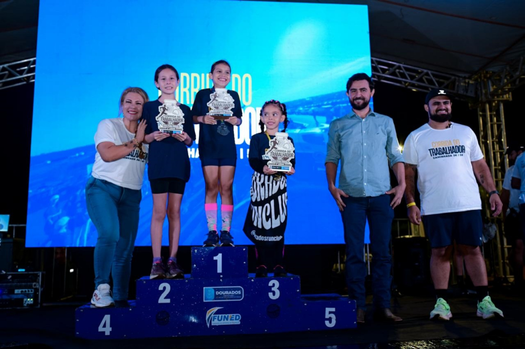 Corrida do Trabalhador reuniu esporte e lazer em edição noturna em Dourados