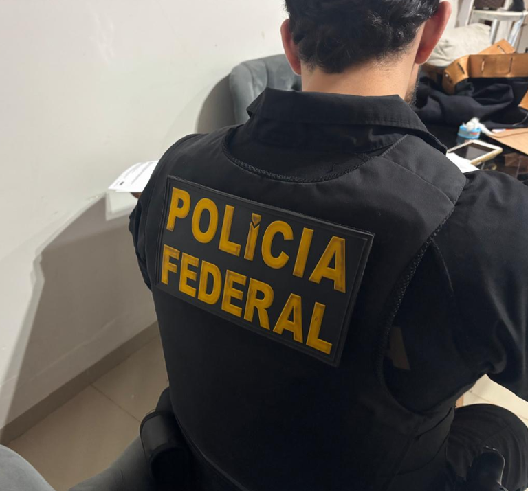 PF reprime tráfico internacional e lavagem de dinheiro em quatro estados