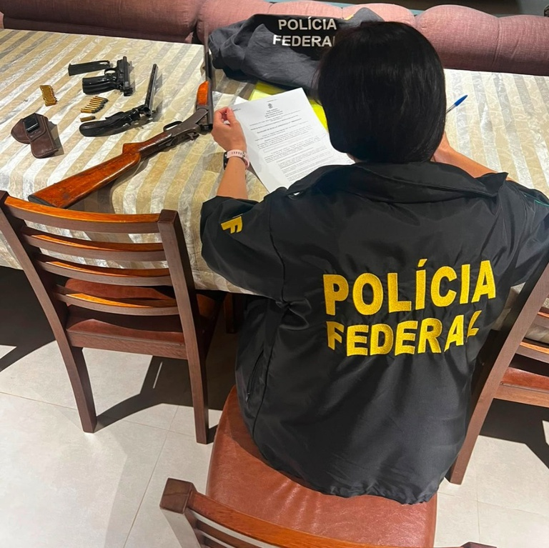 PF faz operação contra esquema transnacional de contrabando, corrupção e lavagem de dinheiro PF faz operação contra esquema transnacional de contrabando, corrupção e lavagem de dinheiro