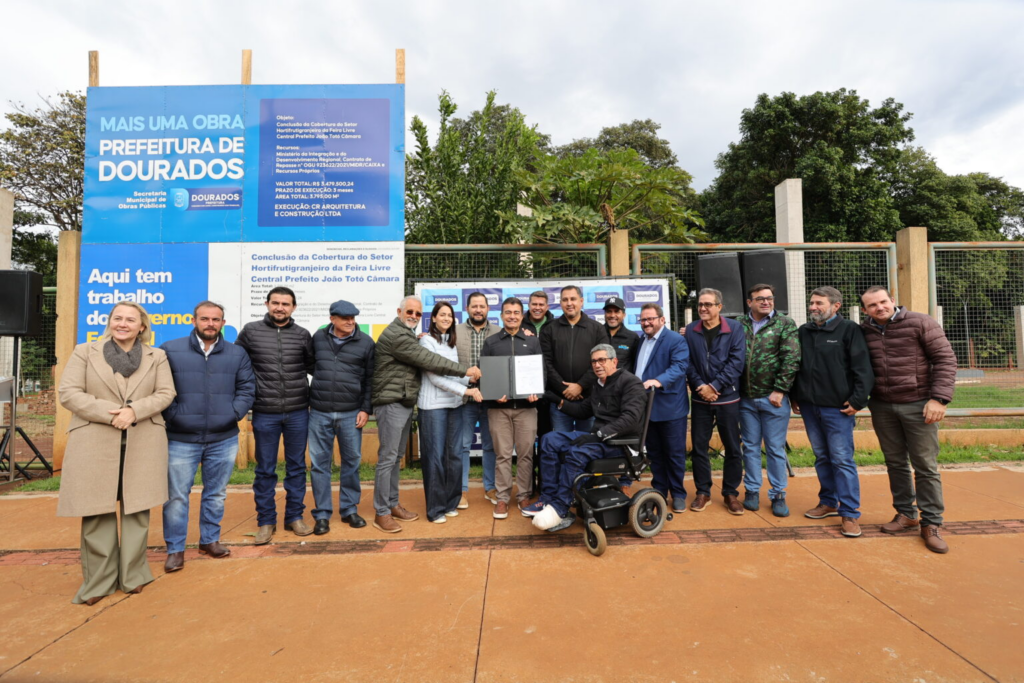 Prefeitura retoma obras do setor hortifrutigranjeiro da Feira Central de Dourados Prefeitura retoma obras do setor hortifrutigranjeiro da Feira Central de Dourados