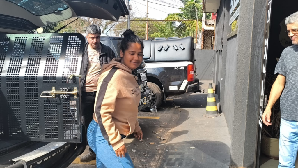 Polícia prende “Ligeirinho” e desarticula boca de fumo Polícia prende “Ligeirinho” e desarticula boca de fumo