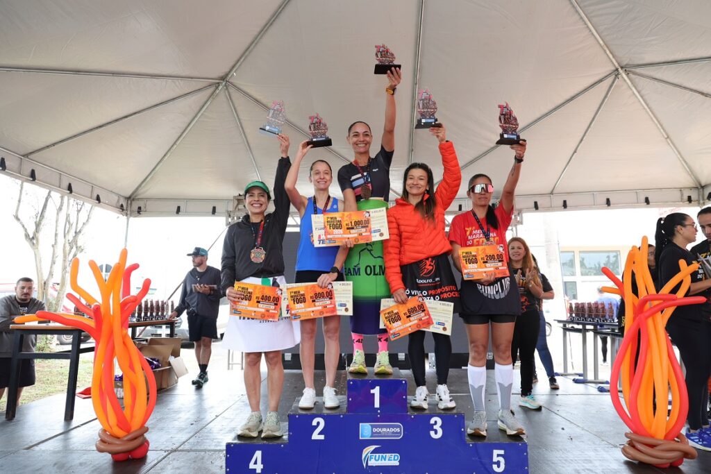 Douradenses superam adversários e vencem sétima edição da Meia Maratona do Fogo Douradenses superam adversários e vencem sétima edição da Meia Maratona do Fogo