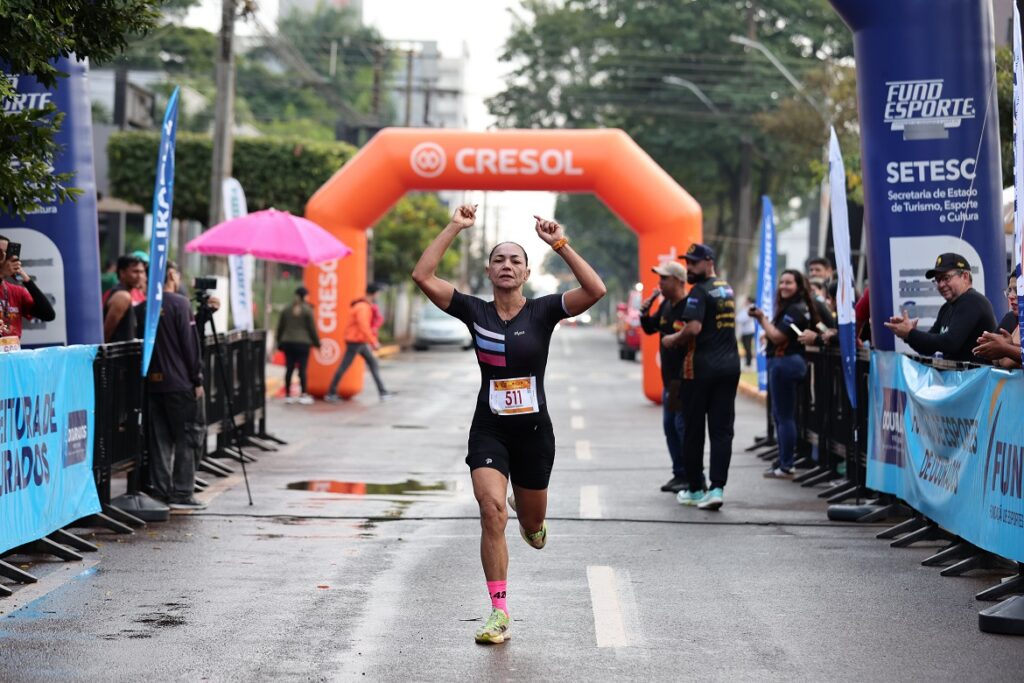 Douradenses superam adversários e vencem sétima edição da Meia Maratona do Fogo Douradenses superam adversários e vencem sétima edição da Meia Maratona do Fogo