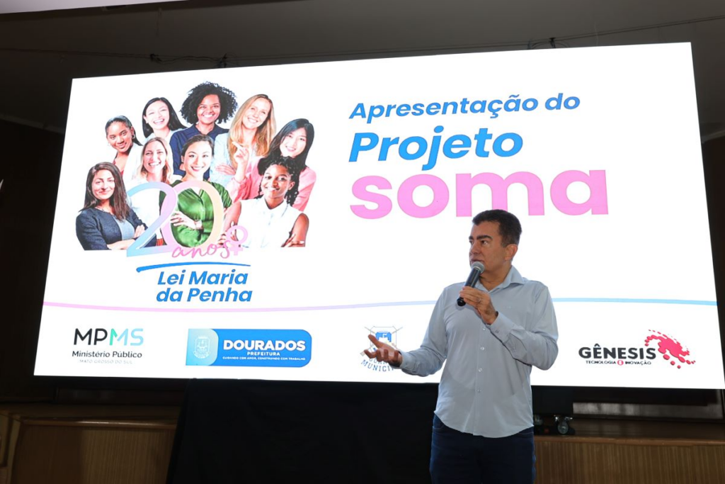 Prefeitura apresenta às forças de segurança, sistema que protege mulheres em situação de risco Prefeitura apresenta às forças de segurança, sistema que protege mulheres em situação de risco