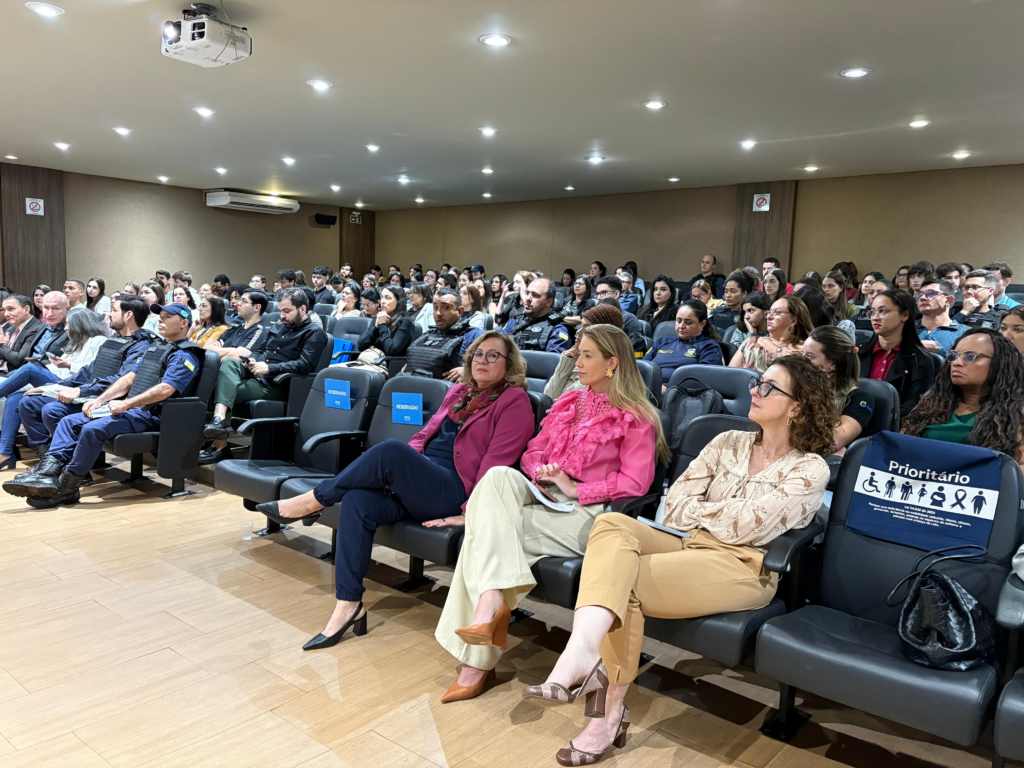 MPMS promove, em Dourados, debate sobre os 20 anos da Lei Maria da Penha MPMS promove, em Dourados, debate sobre os 20 anos da Lei Maria da Penha