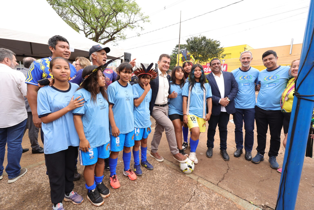 Prefeito acende “Chama da Pátria” e reforça cidadania durante solenidade Prefeito acende “Chama da Pátria” e reforça cidadania durante solenidade